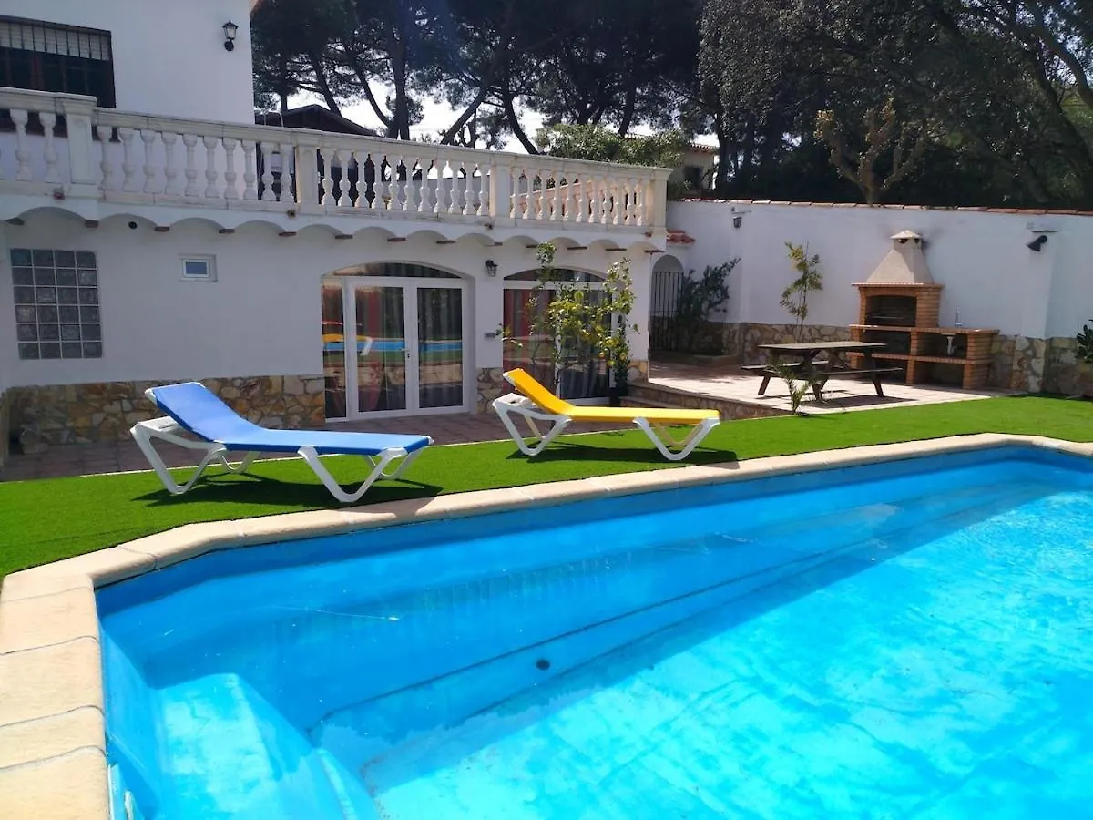 Allotjament Bogues Lloret de Mar 0*,  Španělsko